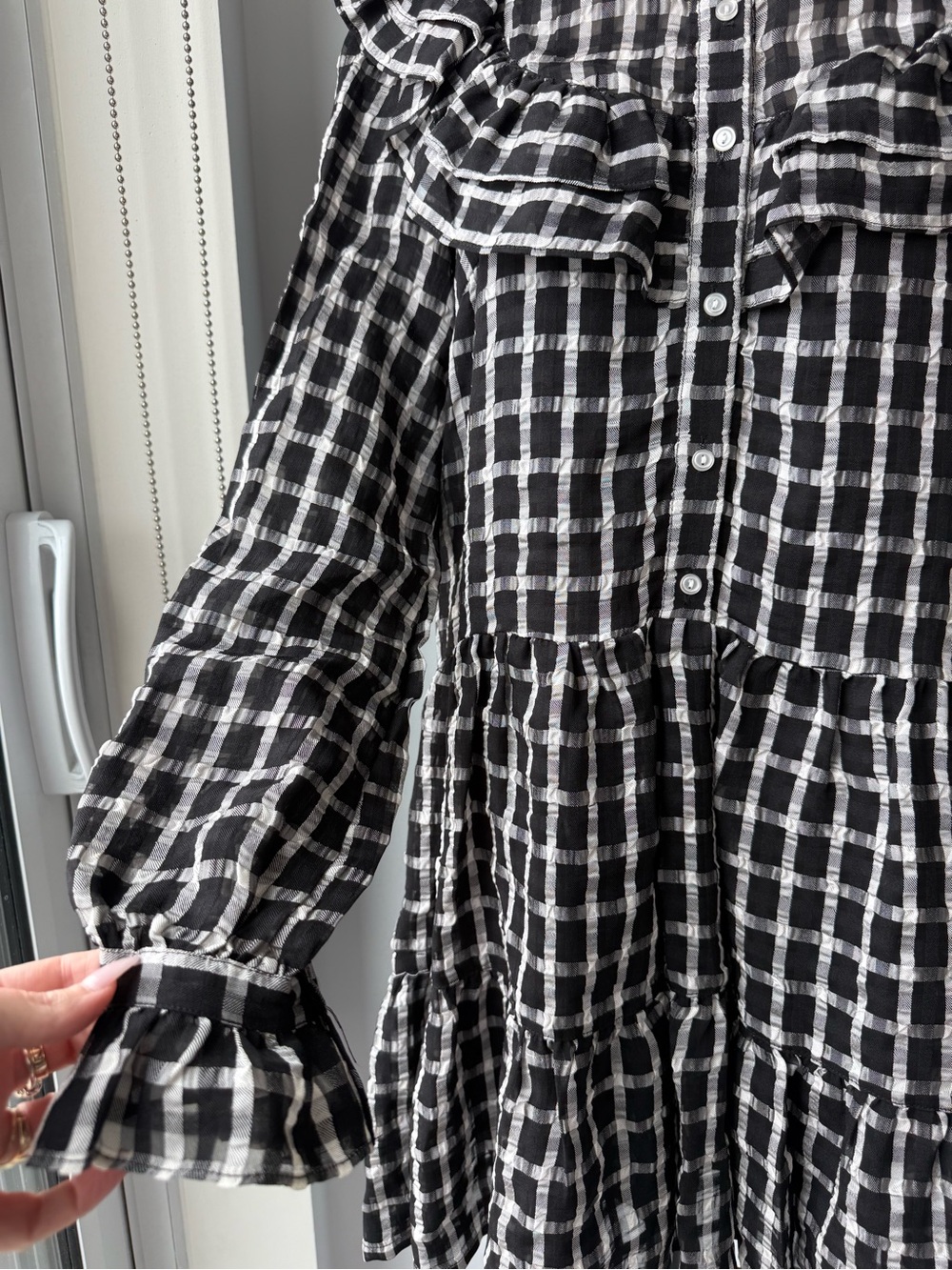H&M Ruffle Tiered Long Sleeve Dress - Picture 3 of 5